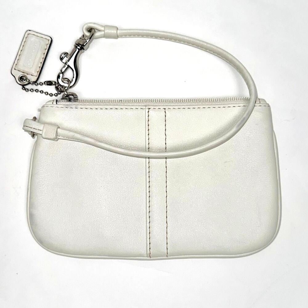 Coach White Leather Top Zip Wristlet Wallet